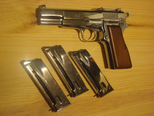 WE Browning Hi-power